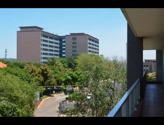 1 BEDROOM APARTMENT FOR SALE IN HILLCREST